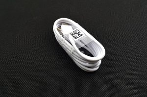 Cable-USB-Type-C-Galaxy-S8-Plus-02